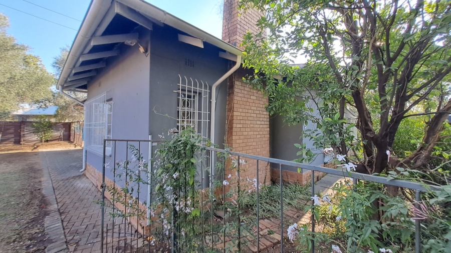 5 Bedroom Property for Sale in Park West Free State